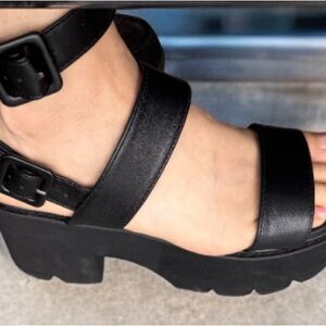 Women's Black Sandals